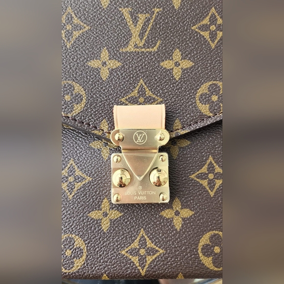 NEW Authentic Louis Vuitton Pochette Metis Mongram - Picture 3 of 16